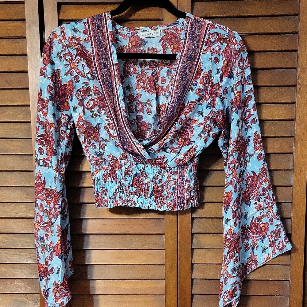 Earthbound Floral V-neck Top